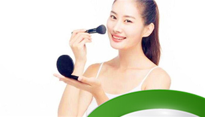 隔离霜用什么工具涂