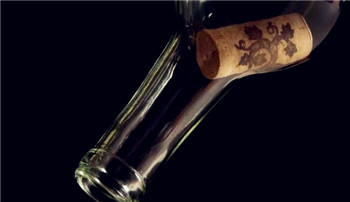 没有开瓶器怎么开红酒(没有开瓶器怎么开红酒的木塞)图8