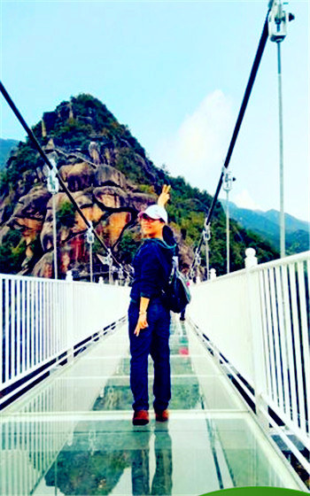 缙云山玻璃栈道怎么去