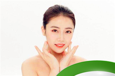 黄芪霜擦脸发黄为什么